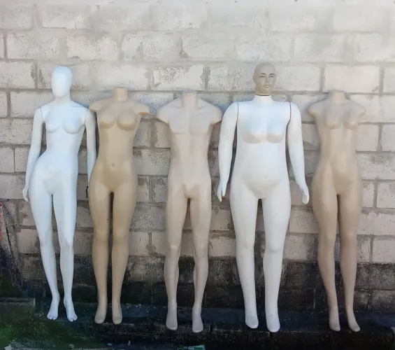 MANEQUINS VARIADOS