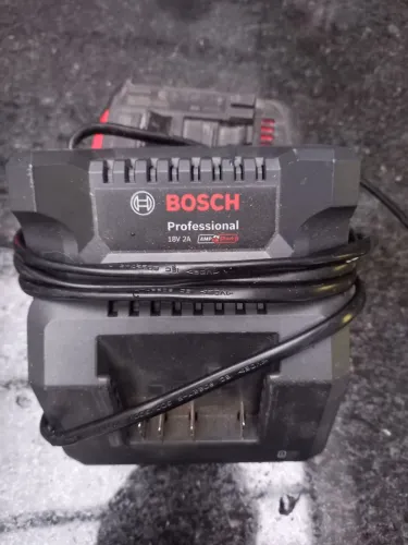 Carregador + Bateria Bosch