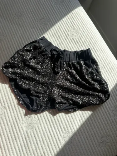 Shorts de Paetê