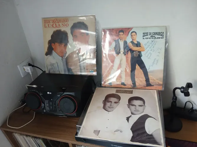 3 Discos de Vinil Zeze de camargo e Luciano