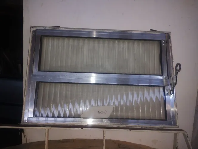 Janela alumínio 60×40