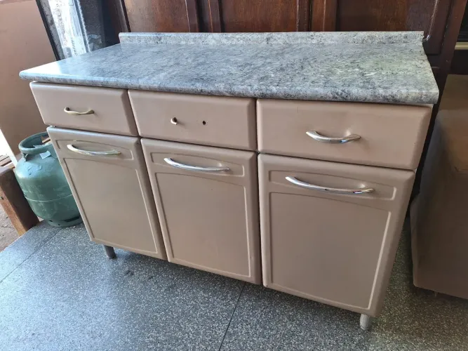 Balcão de aço usado marcas de uso ((ENTREGO GRATIS))