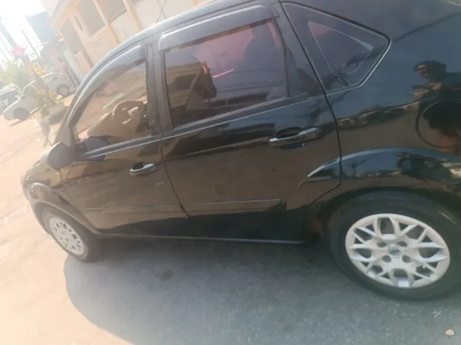 Ford Fiesta Sed. 1.6 8V Flex 4P 2012