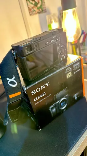 Câmera Sony a6400 mirrorless 4k