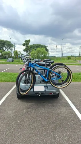Suporta para transportar 2 bicicletas no engate do carro!!