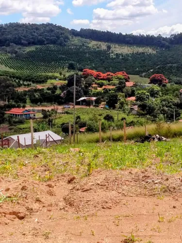 Vendo ou troco Casa em Belo Vale- MG