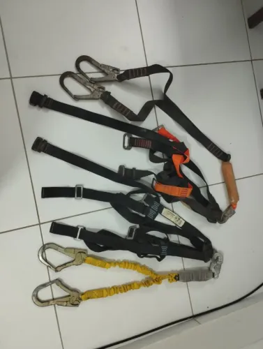 Cinto de Segurança Paraquedista com Talabarte para Eletricista