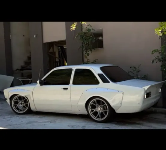Widebody Kit CWD para GM Chevette Tubarão (até 77)
