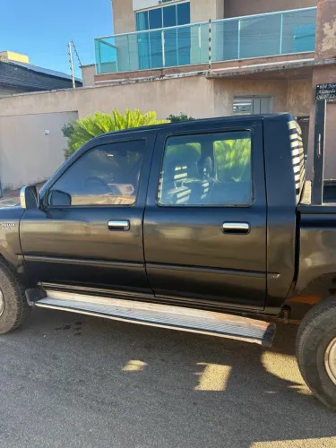 Toyota Hilux CD SR5 4X4 2.8 Diesel 2001