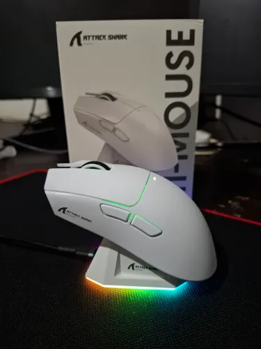 Mouse Sem Fio Attack Shark X11 com Dock RGB Branco - Novo