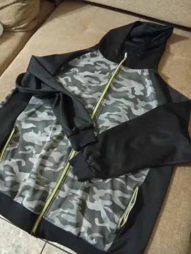 Blusa tipo moletom Marc Alain G3