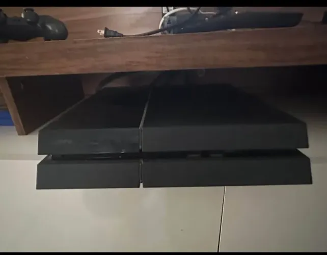 Vendo ps4 completo 
