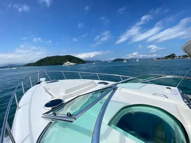Phantom 365 - 2013 | MerCruiser 320 HP | Excelente estado