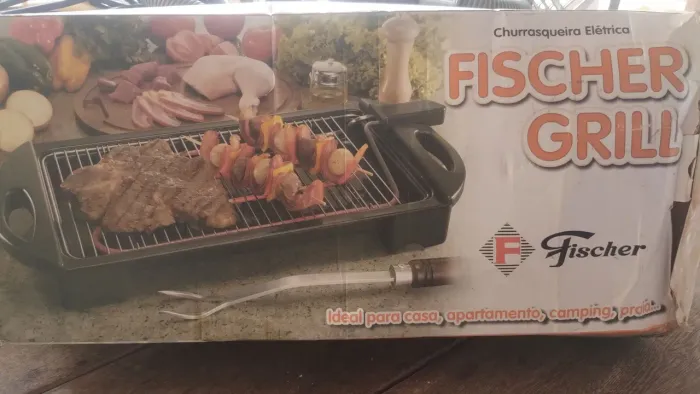 Churrasqueira elétrica Fischer Grill portátil na cor preta
