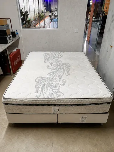 Cama box Quenn Ortobom Liberty semi nova