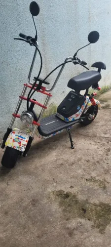 Scooter elétrica 