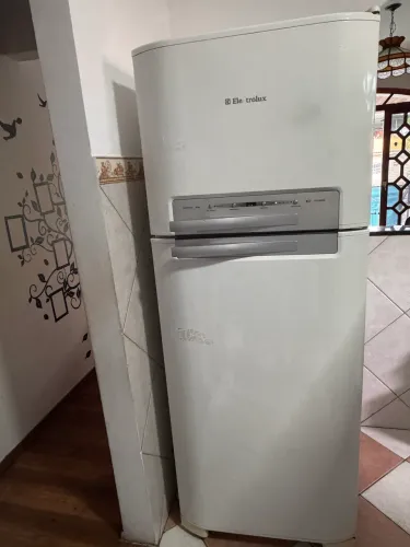 Geladeira Electrolux duplex frost free