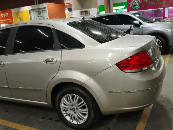 Fiat Linea Essence Dualogic 1.8 Flex 16V 4P 2012