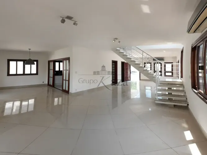 Casa/Condomínio - Residencial - No bairro Urbanova - Altos da Serra II