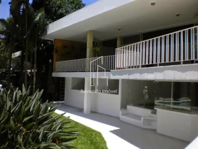 Casa de luxo para locação em São Paulo-SP, Retiro Morumbi: 4 quartos, 3 suítes, 1 sala, 5