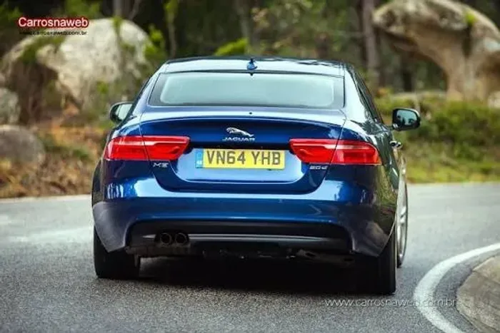 Jaguar XE 2.0 Turboch. R-sport 240/250cv Aut. 2019