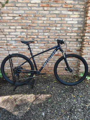 Bicicleta Specialized Nova Rockhopper Sport Tam. L/19