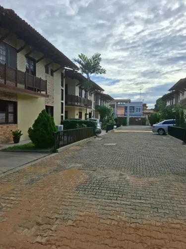 DUPLEX CONDOMINIO SAPIRANGA LAZER COMPLETO