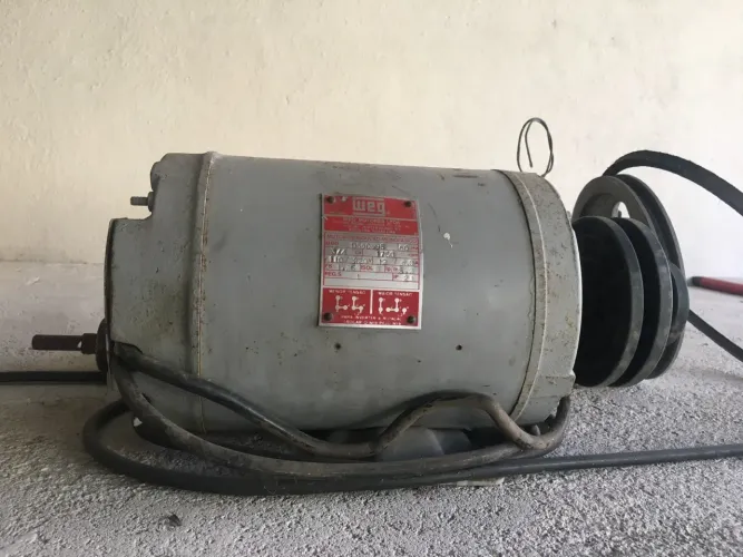 Motor elétrico 