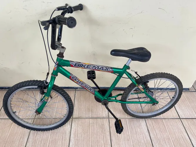 Bicicleta infantil aro 20 - Verde