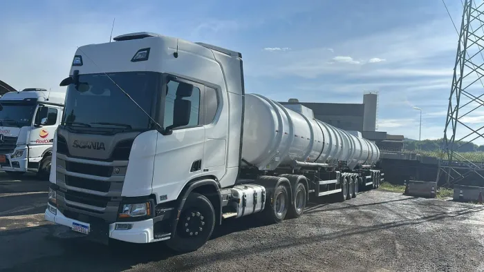 Venda da scania e rodotrem