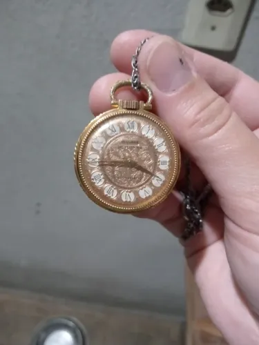 Relógio de bolso ano 1930 em plaquê de ouro