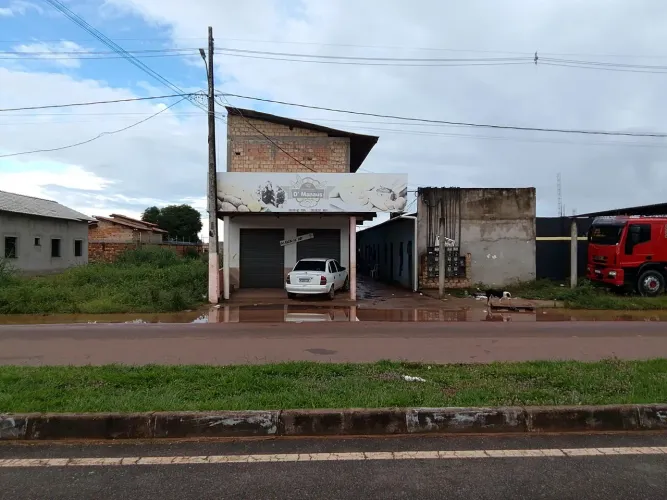 Vende-se uma vila no bairro Ayrton Rocha pérola