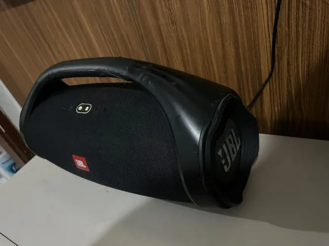 Caixa JBL Boombox 2