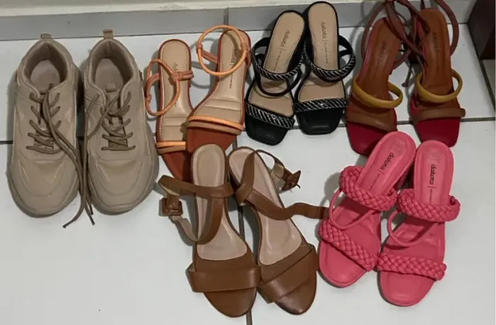 6 pares da marca dakota e o tênis da Anacapri tamanho 38 ambooos