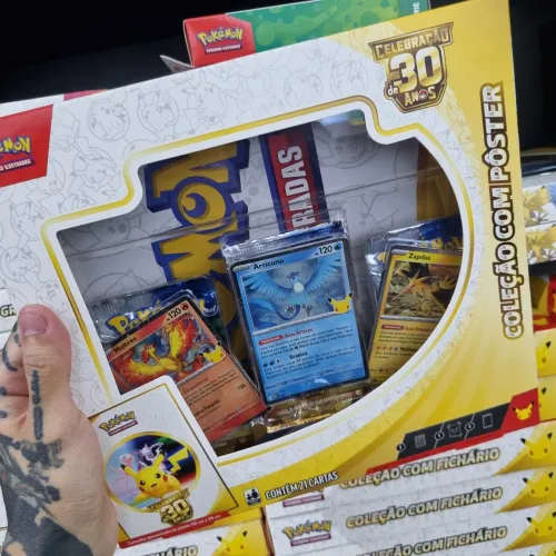 Coleção com Pôster Pokémon 30 anos
