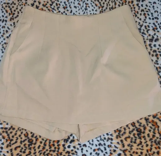 Short saia tamanho G