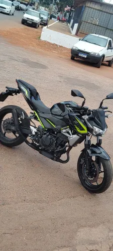 Z400