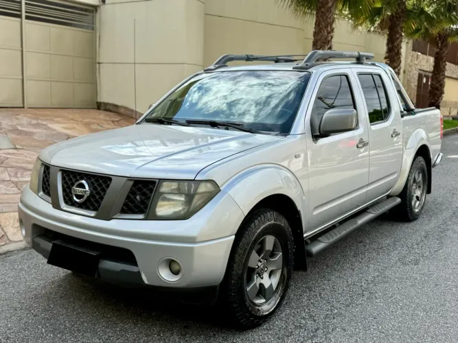 Nissan Frontier LE Attack CD 4X4 2.5 TB Die.aut 2013