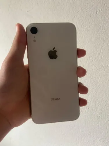 iPhone xr 64