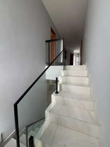 Casa em Condomínio para ALUGUEL 100% mobiliada e equipada.