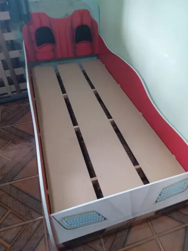 Cama de solteiro infantil sem colchão até 15 anos