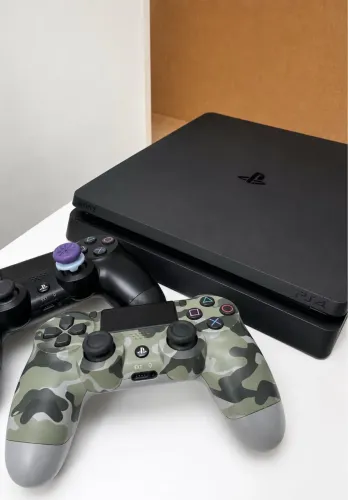PlayStation 4 Slim