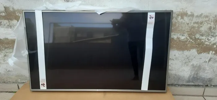 Tv LG smart 49 polegadas para aproveitar peças
