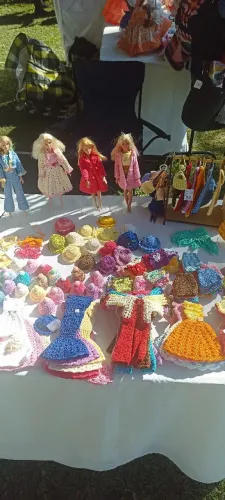 Roupas e acessórios em crochê para Barbie
