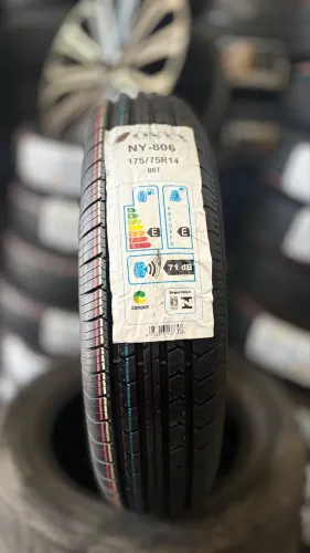 2 pneus Onyx 175/75/14 novo