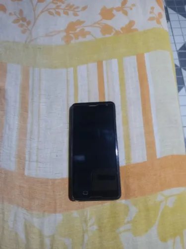 Vendo este smartphone semp! Com defeito no botão de ligar!