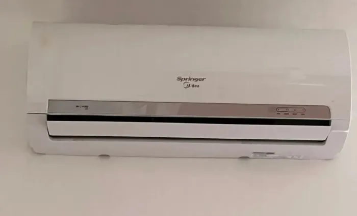Ar condicionado Midea 9000 semi novo