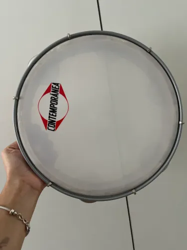 Pandeiro da marca contemporânea