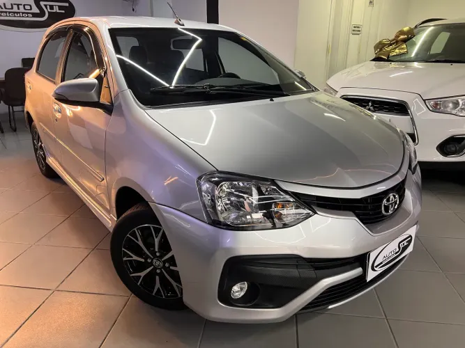 Toyota Etios Platinum 1.5 Flex 16V 4P Aut. 2017
