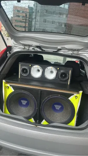 Som automotivo